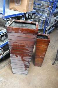 lot 272 image: 41 Wood Grain Plastic Stacking Squares Planter