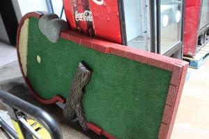 lot 22 image: Miniature Golf Hole