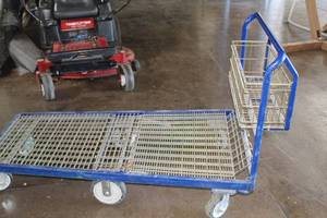 lot 32 image: Costco Industrial Cart