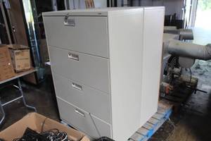 lot 69 image: Lot of (2) Hon Metal File Cabinets
