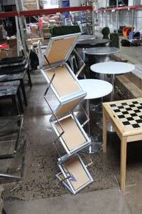 lot 167 image: AcrylicMetal Adjustable Photo Stand