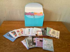 Greeting Card Holder w Cards