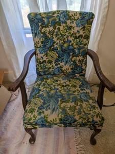 lot 80 image: Vintage Arm Chair with Blue FloralBird Upholstery