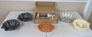 lot 85 image: Kitchen Ware Pampered Chef Cookie Press, 3 Fluted Molds, Bundt Pan, Copper Mold, and Vintage Pillsbury Cake Pan