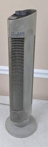 lot 87 image: Sharper Image Ionic Breeze Quadra Silent Air Purifier Model SI637