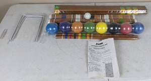 lot 26 image: NEW Franklin Outdoor CroquetBocce Set