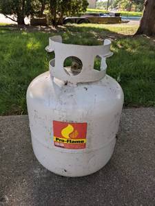 lot 119 image: Pro-Flame Propane Tank (Full)
