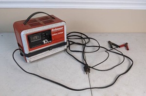 lot 125 image: Vintage Schauer Charge-Master 10 Amp Battery Charger for 6 & 12 Volt Batteries