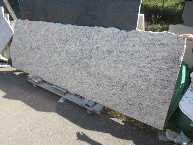 ABI 651 FORKLIFT, GRANITE SLABS AND QUARTZ SLABS, REMNANTS, PRE ...