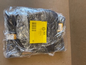 Assorted Carhart clothing xl long sleeve xl short sleeve