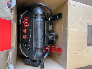 Vector 800 Peak Amp Jump Starter, 120 PSI Air Compressor, Three USB Charging Ports, Rechargeable