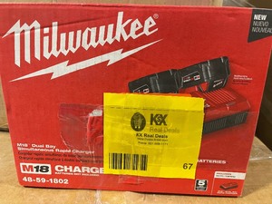 Milwaukee M18 18-Volt Lithium-Ion Dual Bay Rapid Battery Charger