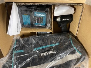Makita 18V LXT Sub-Compact Lithium-Ion Brushless Cordless Impact Driver Kit (1.5Ah)