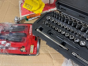 Assorted husky tools