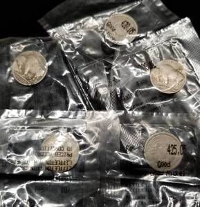 GROUP OF 5 US NICKELS 2 BUFFALO 3 LIBERTY LITTLETON SEALED