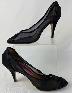 lot 41 image: Vintage Susan Bennis  Warren Edwards See-Through Mesh Black Pumps with Satin Heel - Size 8 12