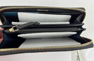 lot 100 image: Cole Haan Continental Zip Wallet