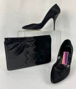 lot 86 image: Vintage Susan Bennis Warren Edwards Black Pony Hair Heels Size 8.5 and Matching Clutch