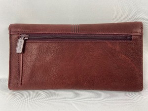 lot 171 image: Burgundy Buxton Leather Snap-Front Wallet  Checkbook - NWT
