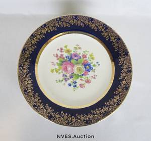 lot 89 image: Set of 12 China Plates