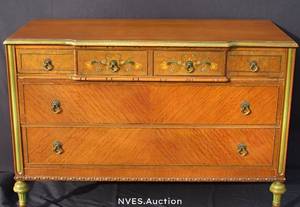 lot 94 image: Vintage dresser and mirror