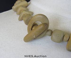 lot 158 image: Vintage Costume Jewelry