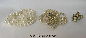 lot 167 image: Vintage Gold and Pearl Costume Jewelry