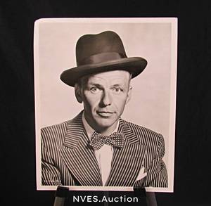 lot 176 image: Collection of vintage movie posters and photos