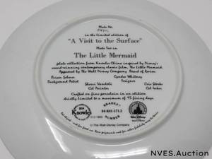 lot 182 image: Collectable disney plates