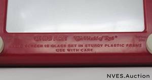 lot 183 image: Vintage etchasketch