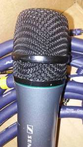 lot 39 image: Sennheiser Microphone EW100 and Cable. Loc Small Eng.