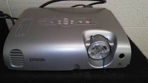 lot 47 image: Epson Projector. Power Lite 76C.