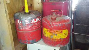 lot 236 image: Gas Cans (2) 5 Gal.