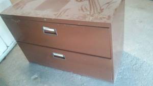 lot 515 image: 2 Drawer File Credenza