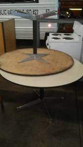 lot 527 image: (2) 48 in. Round Tables.