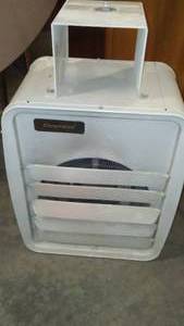lot 533 image: Electric Ceiling Mount Heater.