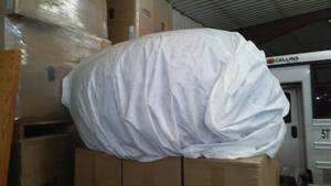 lot 550 image: Large Bean Bag Chair.