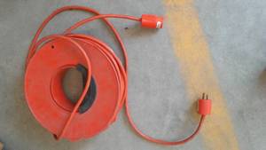 lot 566 image: Electrical 110 Power Extension Cord