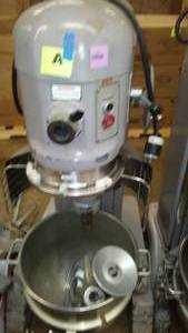 lot 319 image: Hobart Floor Mixer  Working.