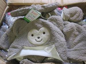 case of carters 0-3 months hat and ...