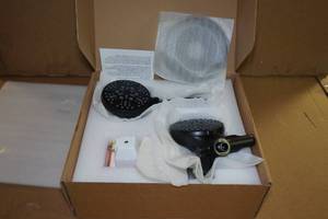 lot 26 image: Matte Black Dual Head Shower Set