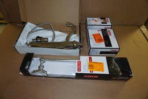lot 29 image: Single Lever Bathroom Faucet with Toilet Paper Holder, Towel Bar and Ring -Chrome Finish