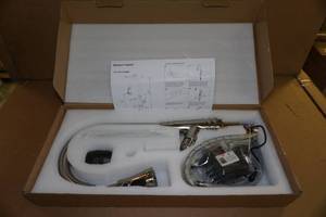 lot 50 image: Single Lever Pull Down Kitchen Faucet