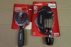 lot 169 image: Husky Quick Release Tube Cutter and Tube Cutter with Ratcheting Handle