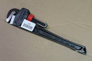 lot 172 image: Husky 14 Heavy Duty Cast Iron Adjustable Pipe Wrench