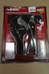 lot 175 image: Husky 4-Piece Cutting Kit with Foldable Case