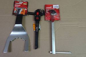 lot 177 image: Husky Plumbing Wrenches