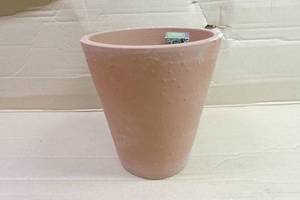 lot 113 image: Southern Patio 11 Kiln Fired Clay Vaso Planter