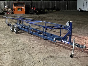 Tandem-Axle Crank-Down Pontoon Trailer