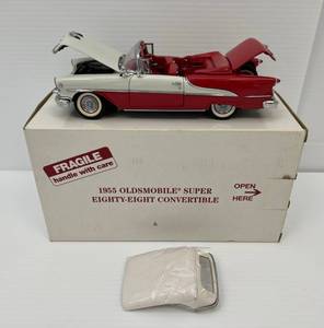 Vintage Die-Cast Model 1955 Oldsmobile Super Eighty-Eight Convertible NIB (Only Opened For Photos)(Missing Mirror On Passengers Side)